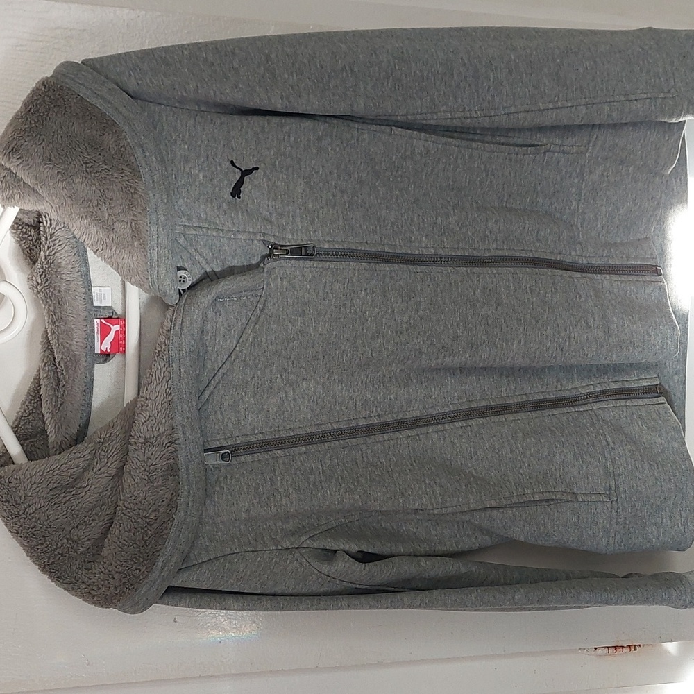 Puma Medium Zipup Jacket